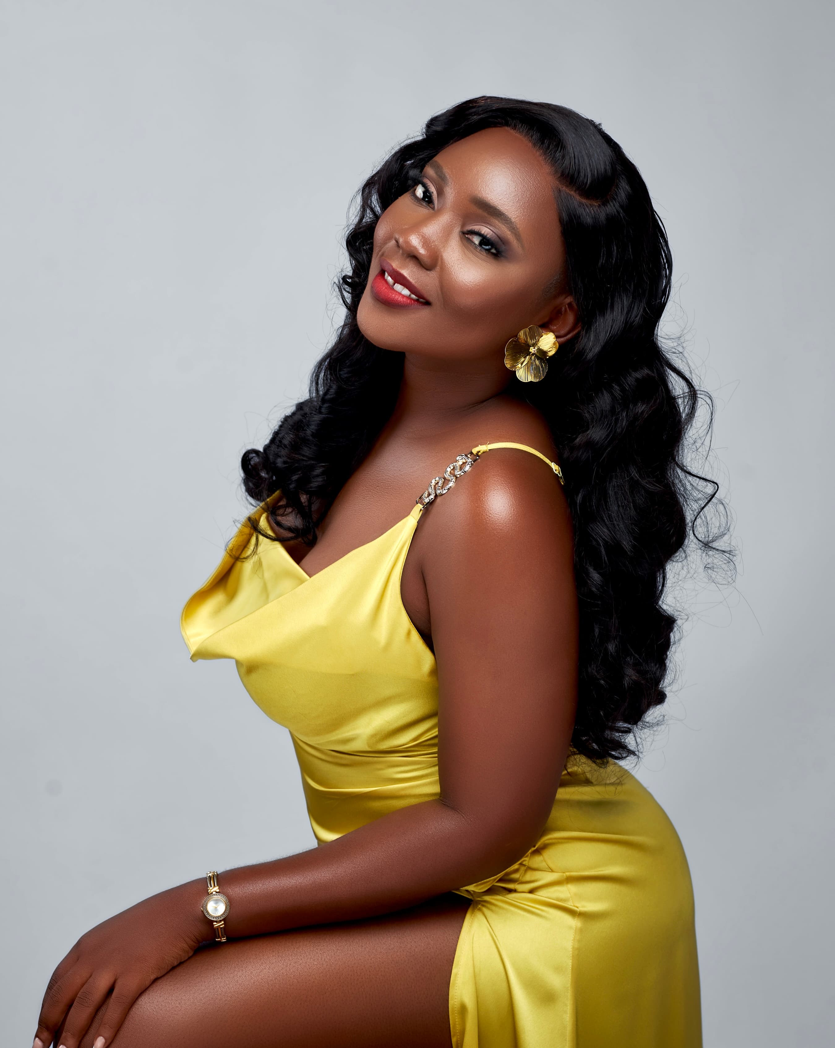 Model with premium wig by Rynie Beauty Hub